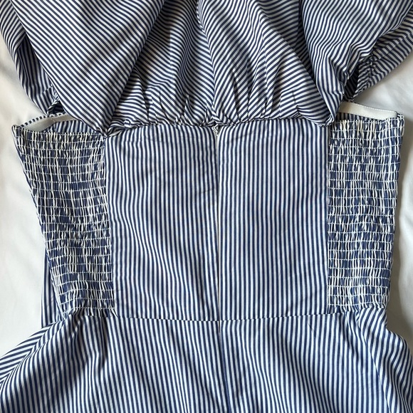 Stripe Flutter Overlay Blouse - Picture 7 of 11